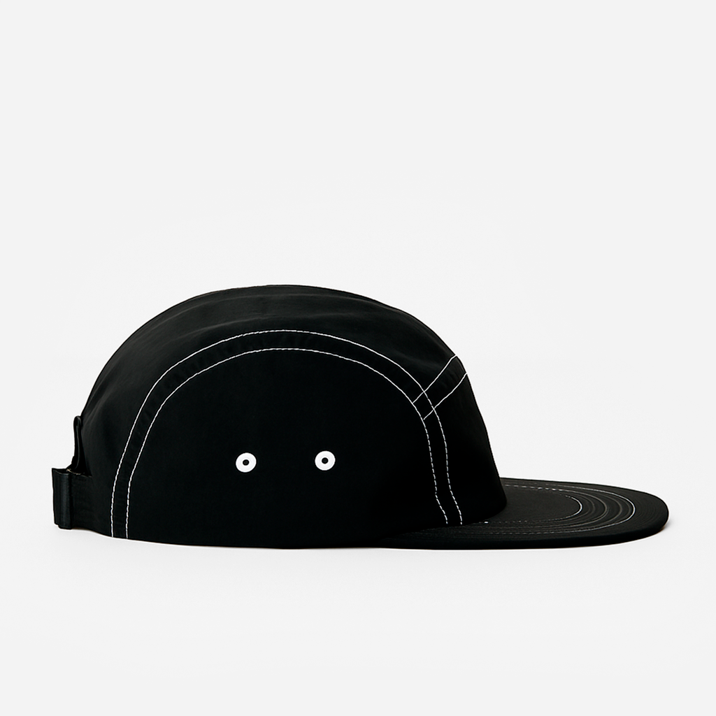 Boné Five Panel Streetwear Preto com Linha Branca